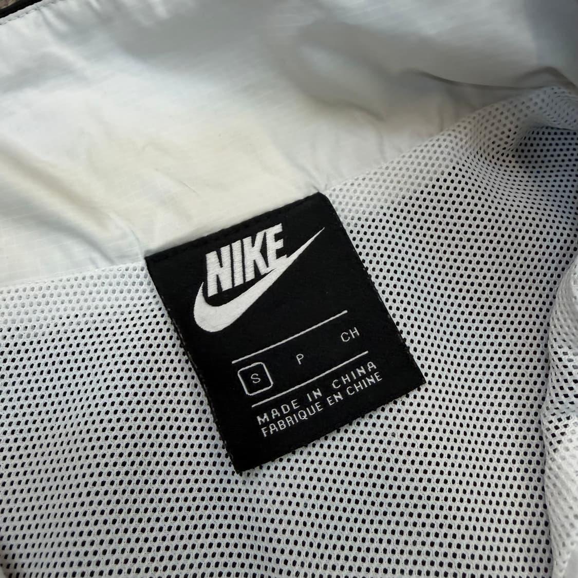 nike 나이키 우먼스 바람막이 s 상품이미지3