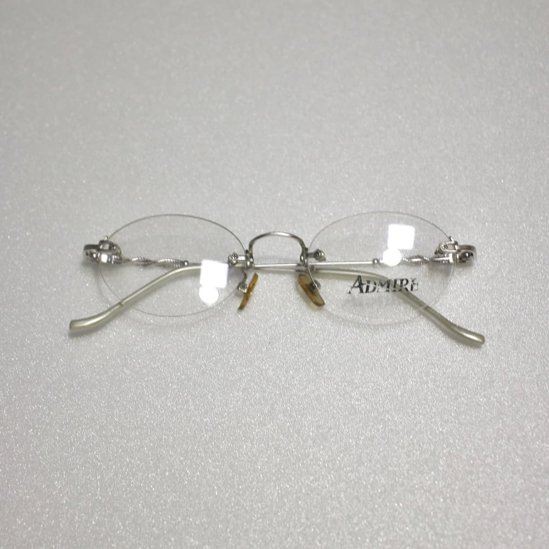 ADMIRE 뱀무늬 디테일 무테 안경 상품이미지2