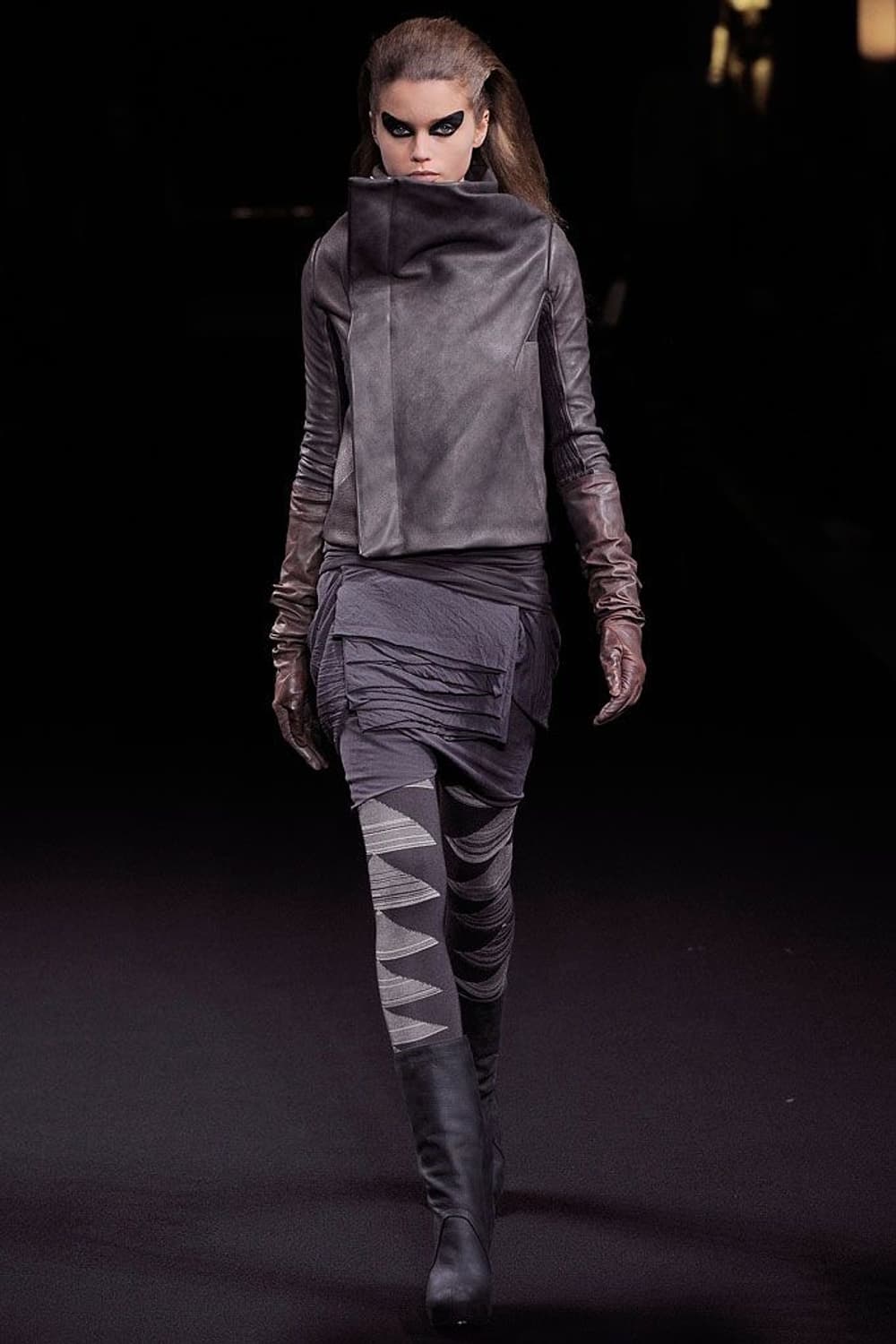 릭오웬스 2010FW 런웨이 스퀘어 하이넥 레더 자켓 상품이미지2