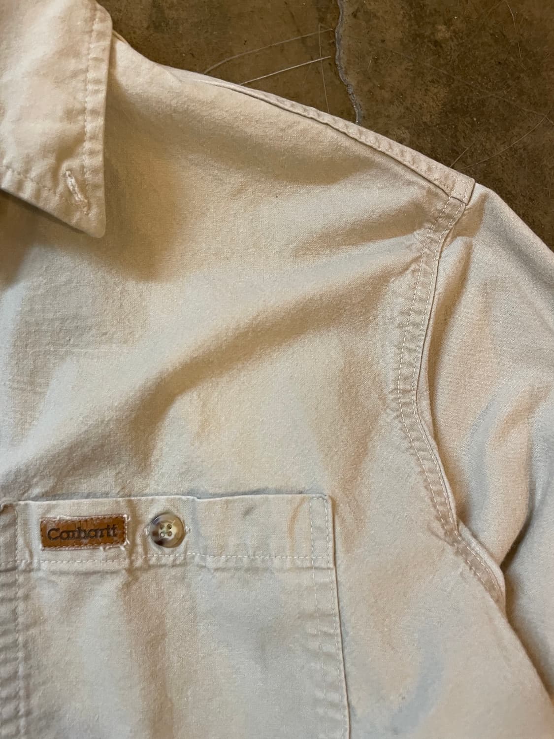 칼하트 레더 패치 워크 셔츠 연베이지 상품이미지3