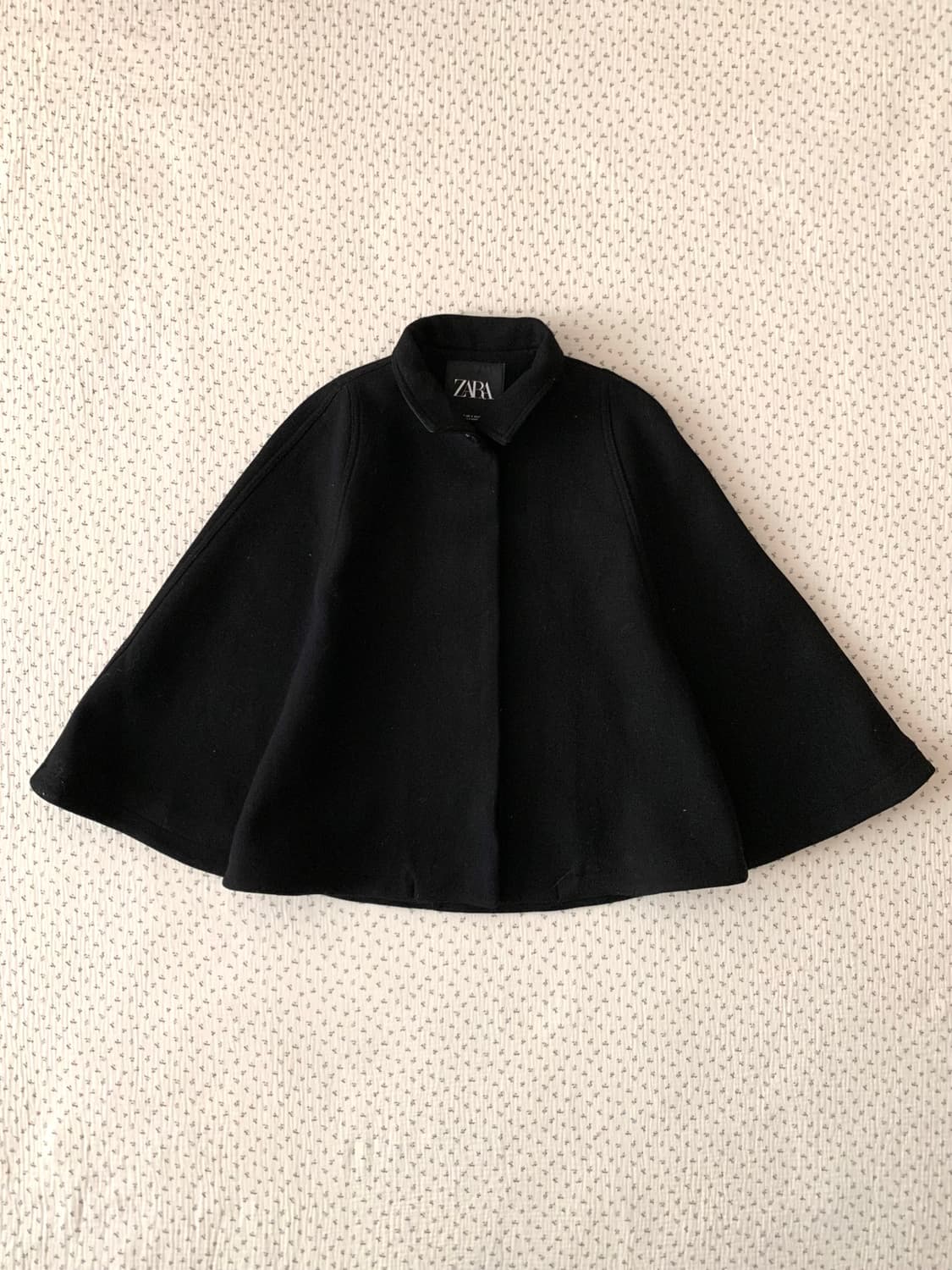 ZARA 레더 카라 블랙 케이프 코트 상품이미지1