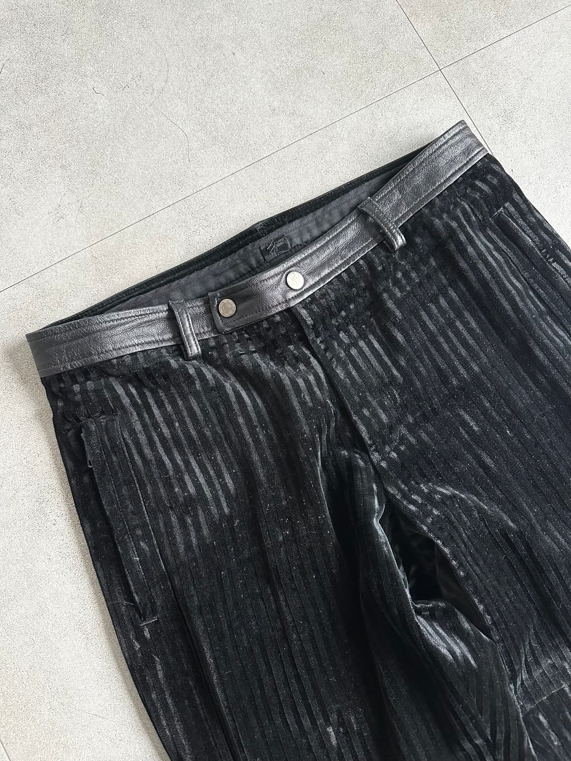 엠포리오 아르마니 벨벳 스트라이프 팬츠 상품이미지5