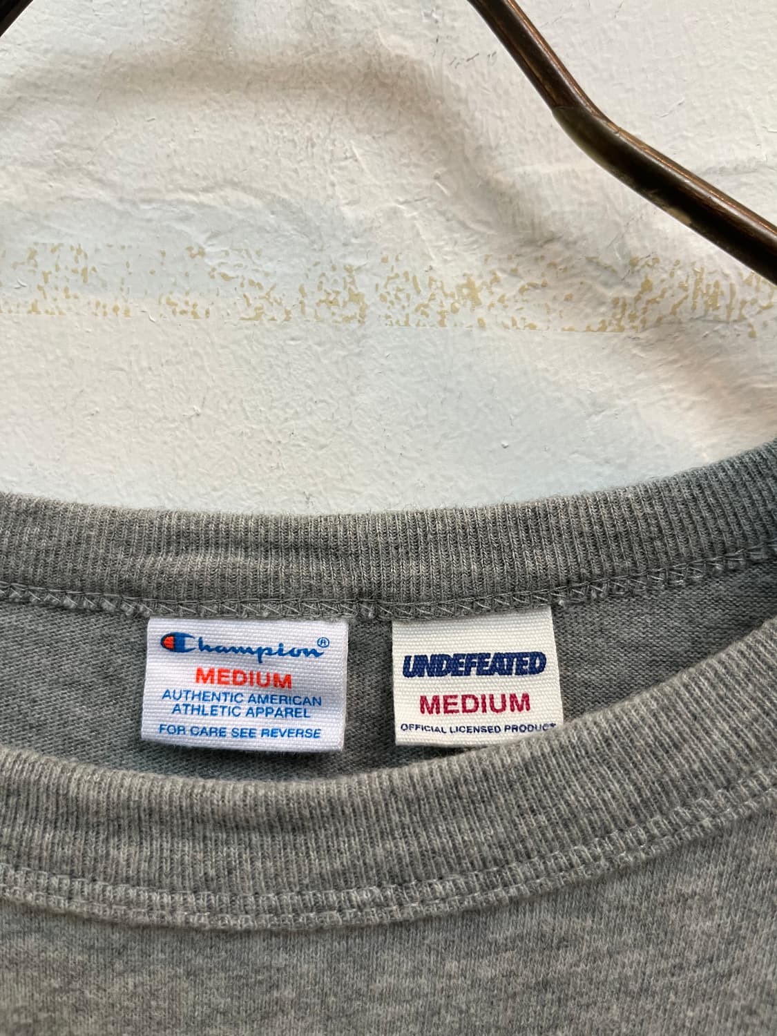 Champion X Undefeated 반팔티 M 상품이미지2