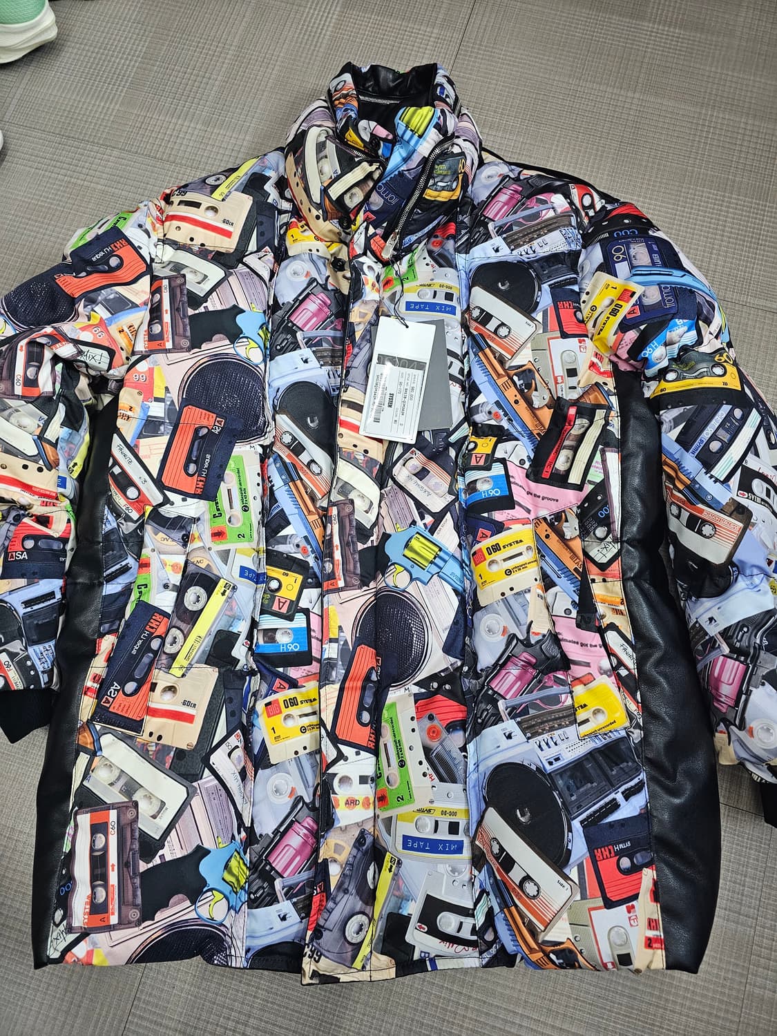 시스템옴므 리버시블 카세트 테이프 구스다운 새제품 상품이미지1