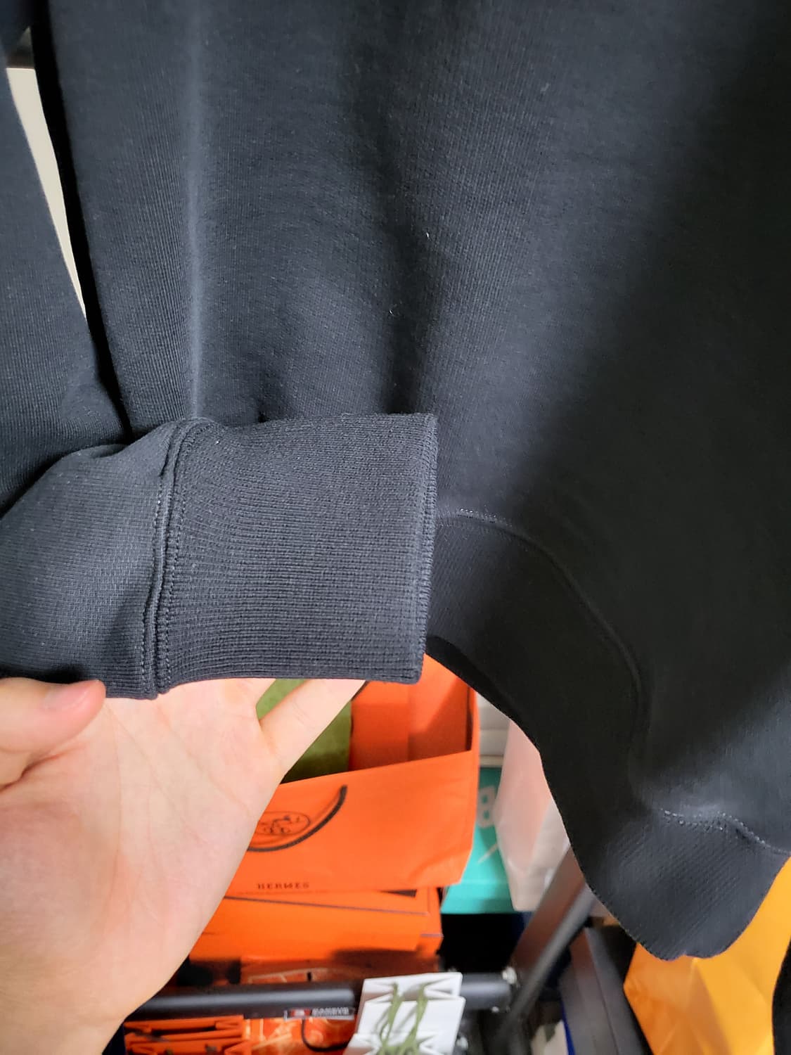 25SS 아미 스몰 하트 로고 맨투맨 L 상품이미지5