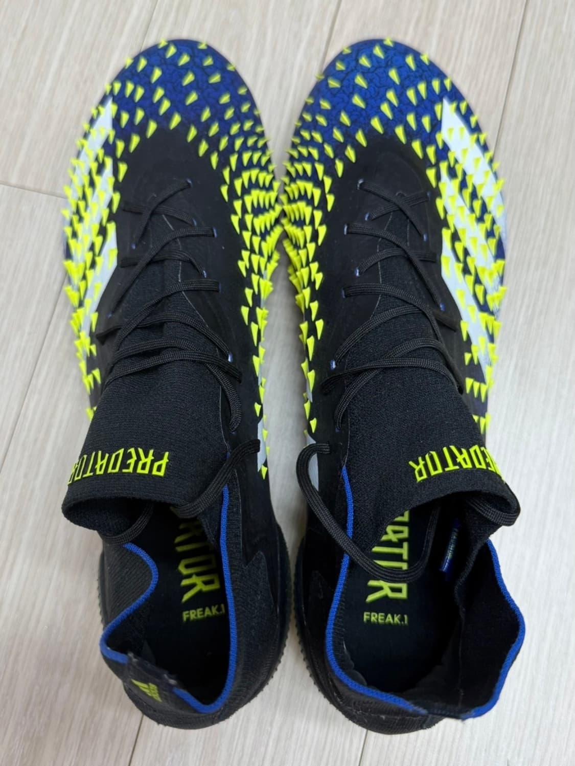 아디다스 프레데터 프릭 축구화 280 새상품 상품이미지2