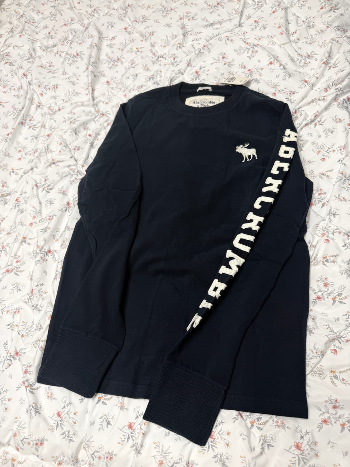 아베크롬비 긴팔티 네이비 S 미사용 새상픔  택있음 상품이미지1