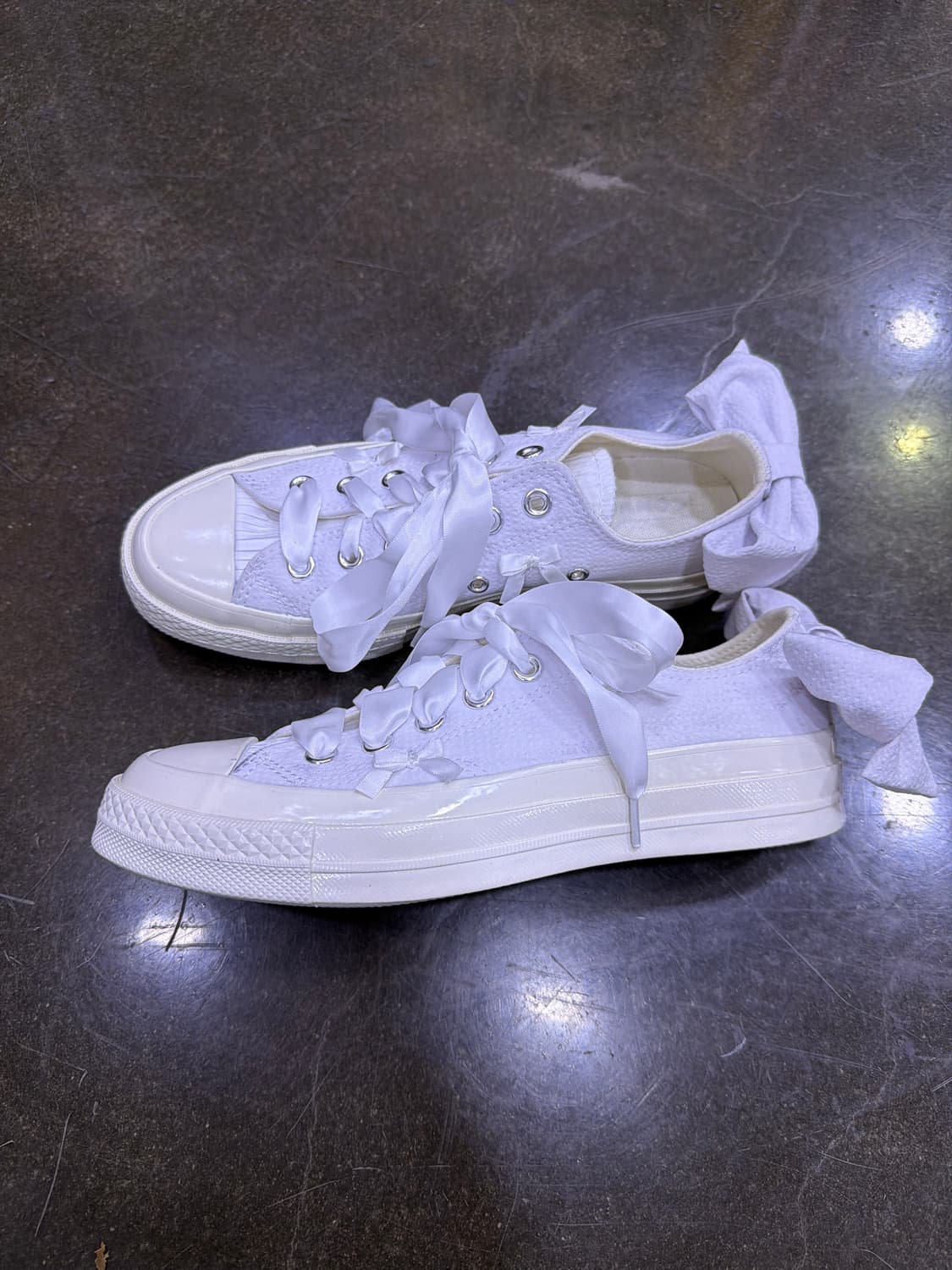 컨버스 올스타 척테일러 70 로우 보우즈 리본 스니커즈 240 상품이미지6