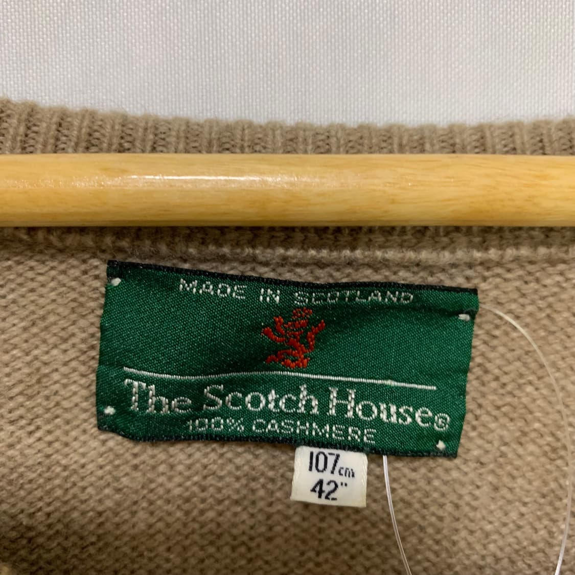 브이넥 캐시미어 100 빈티지 니트 코코아 베이지 상품이미지5