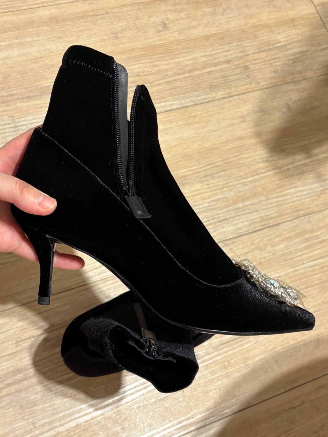 로저비비에 상품이미지4