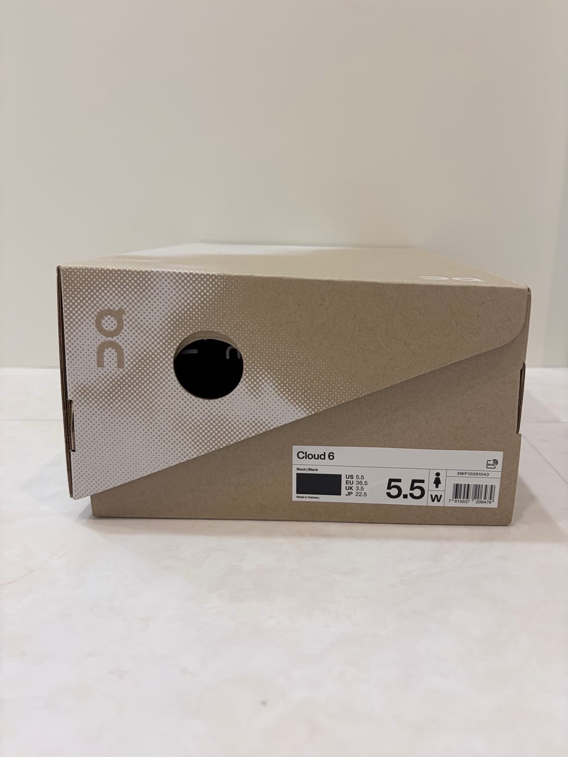 온러닝 러닝화 클라우드6 블랙 5.5사이즈  상품이미지7