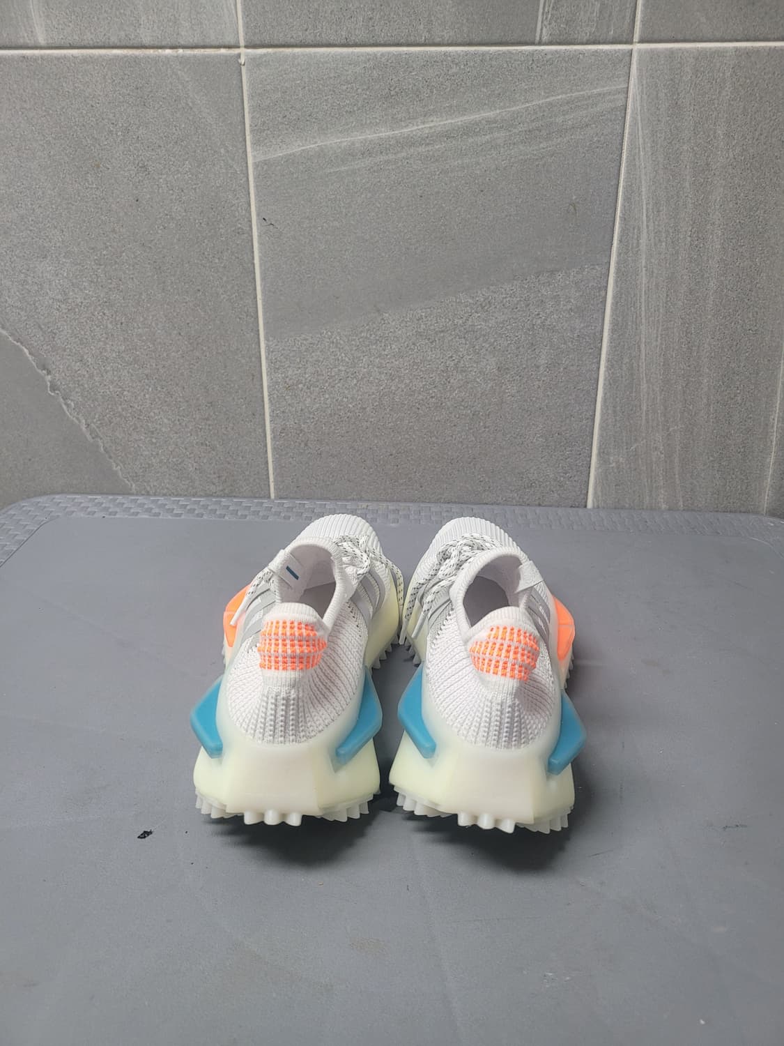 아디다스 NMD S1 런닝화235 상품이미지3