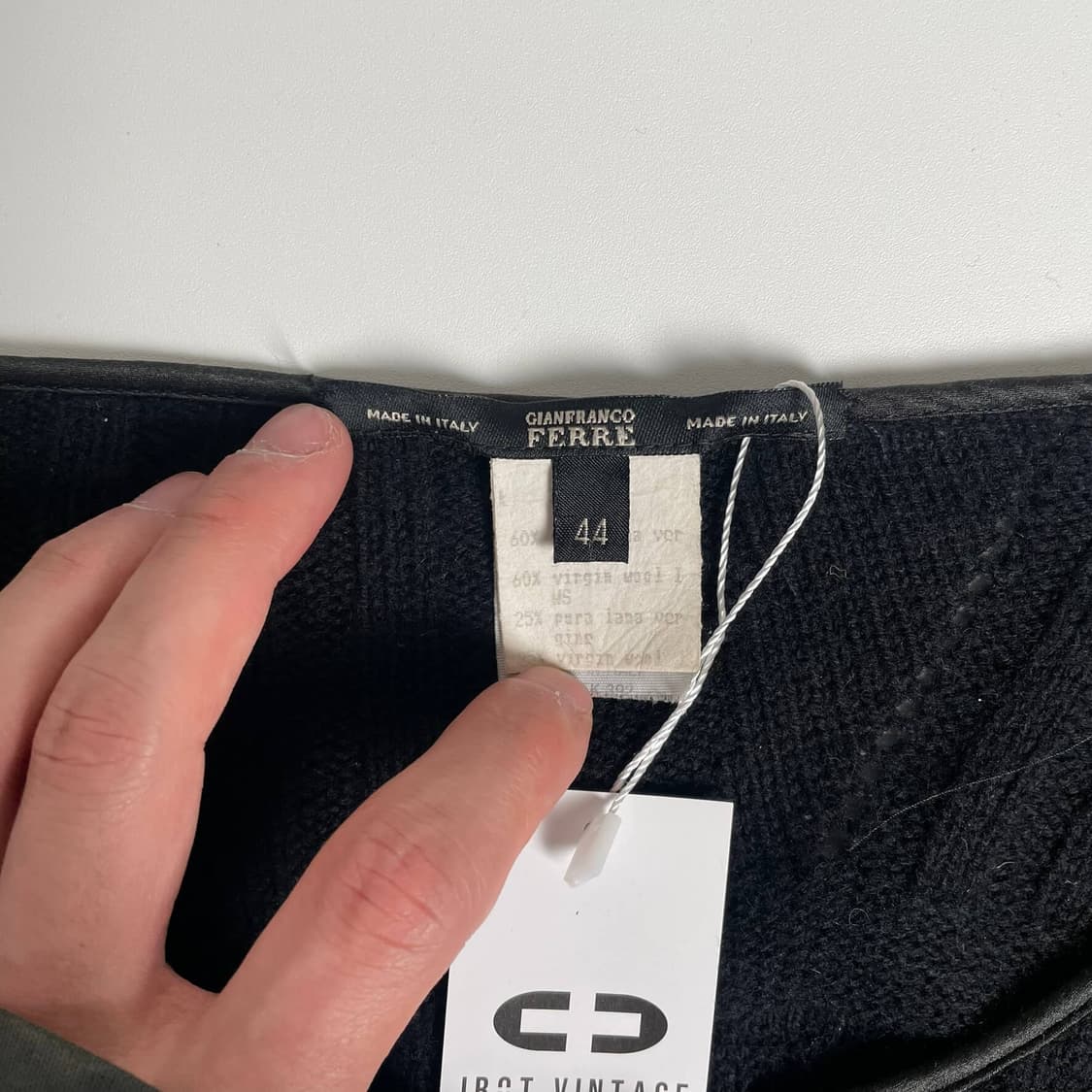 지안프랑코 페레 캐시미어 울 블렌드 언밸런스 니트  (italy)  상품이미지7