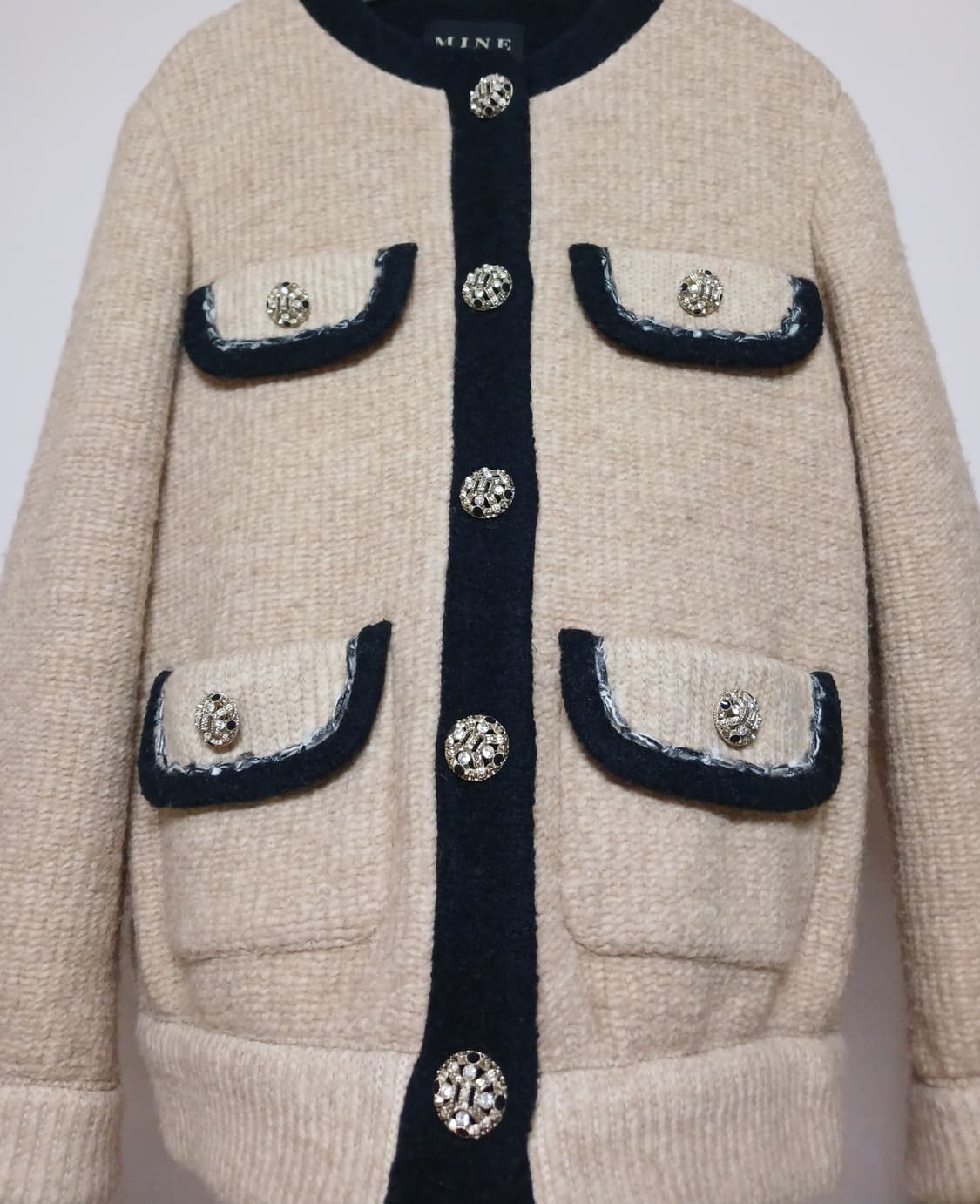 마인 MINE 이탈리아 낙타모 큐빅버튼 도톰 가디건 상품이미지4