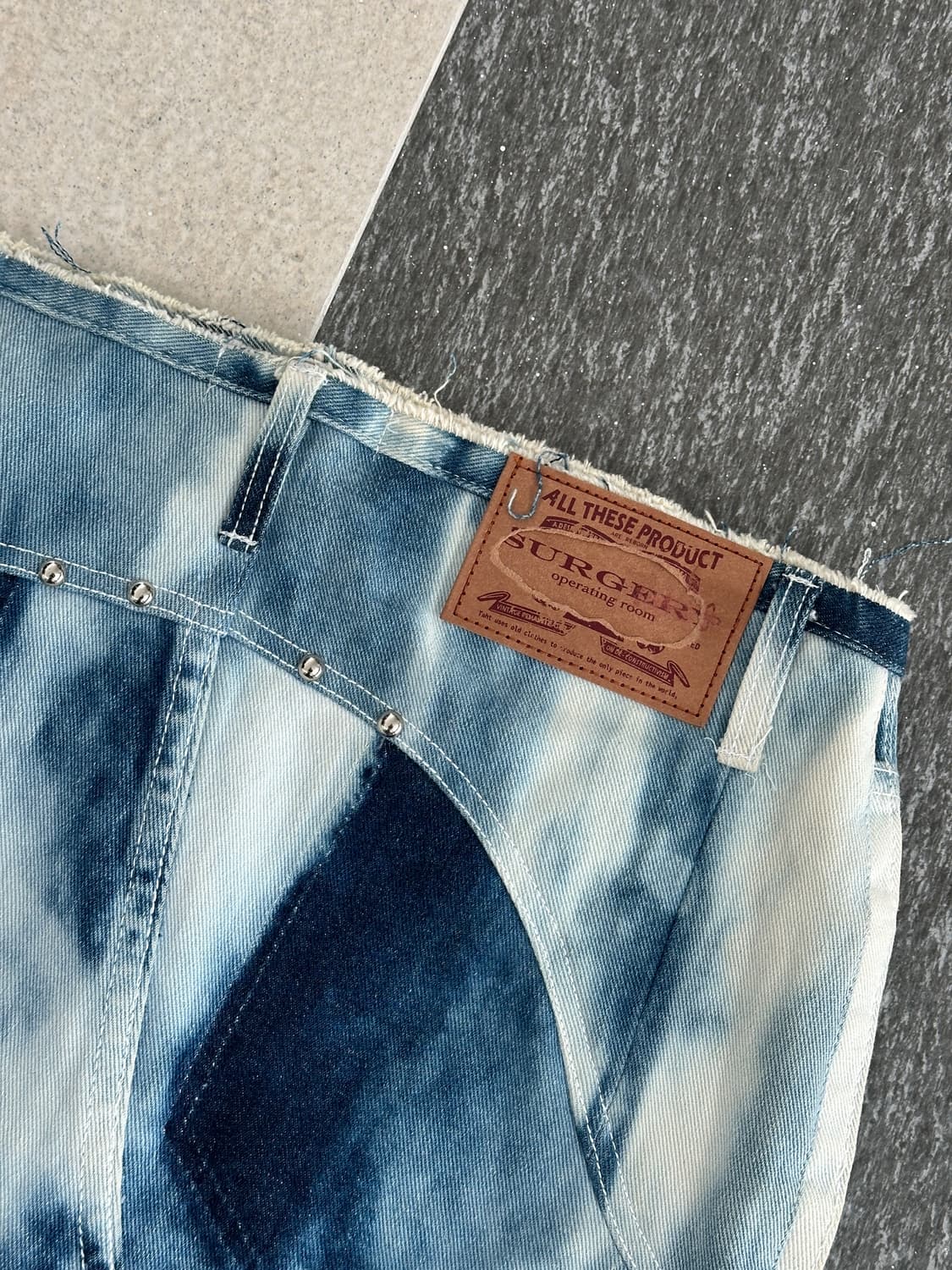 써저리 데끼 벨트 미니스커트  상품이미지6