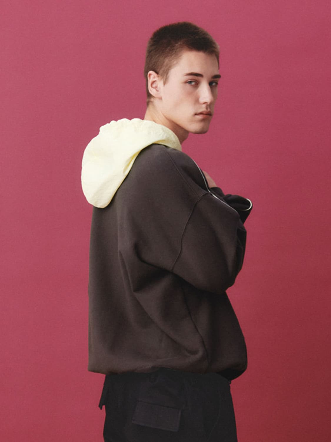 기준 ALVY Hoodie Charcoal Light Yellow 상품이미지3