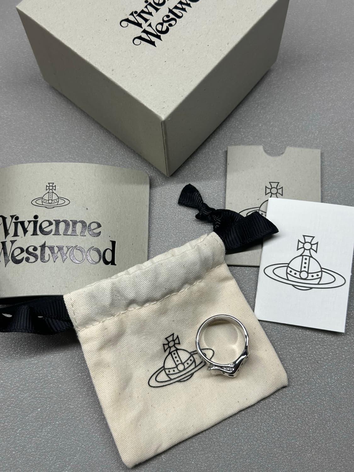 비비안웨스트우드 벨트 링 (7호) 상품이미지2