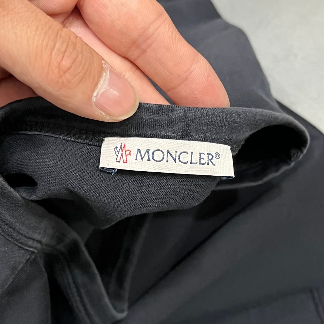 몽클레르 더블 로고 하프 티셔츠 +명품감정서 v18044  상품이미지5