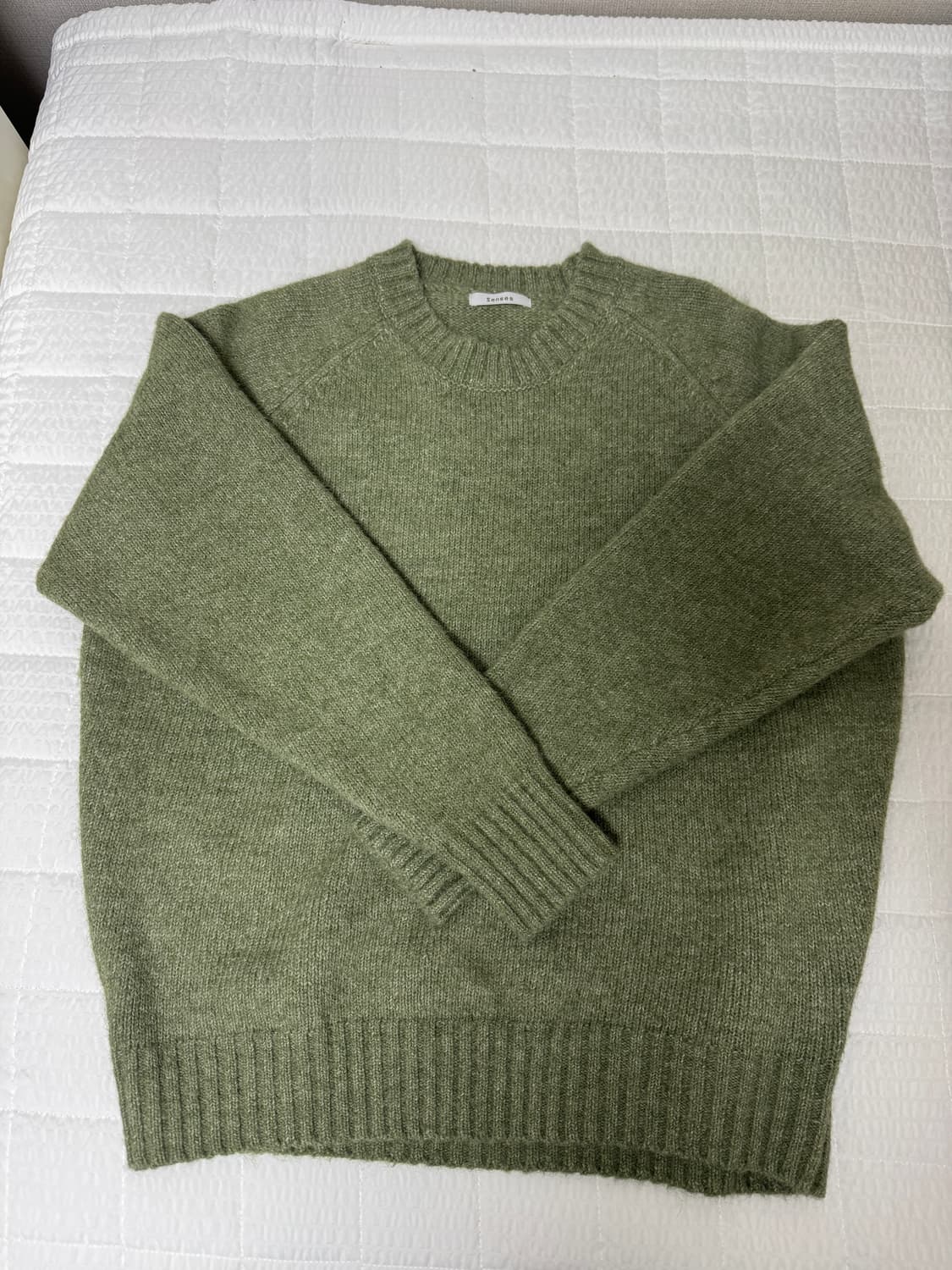 패션 인플루언서 김은성 에센코어 니트 슬리브 상품이미지2