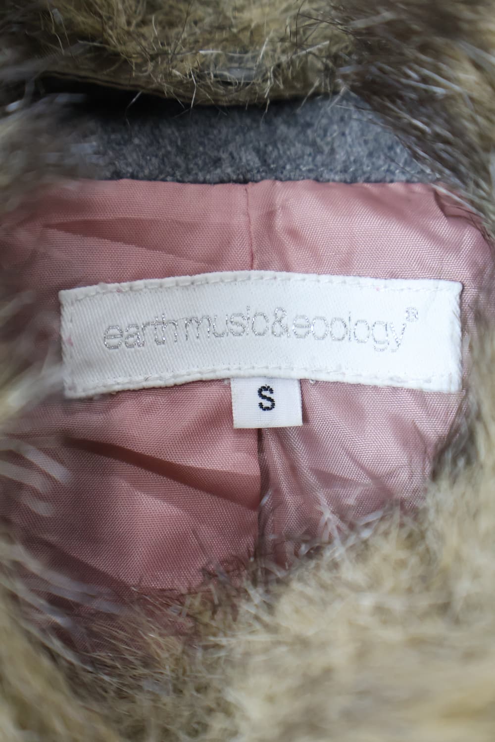 earth music Wool Blend Fur Double Coat 상품이미지6