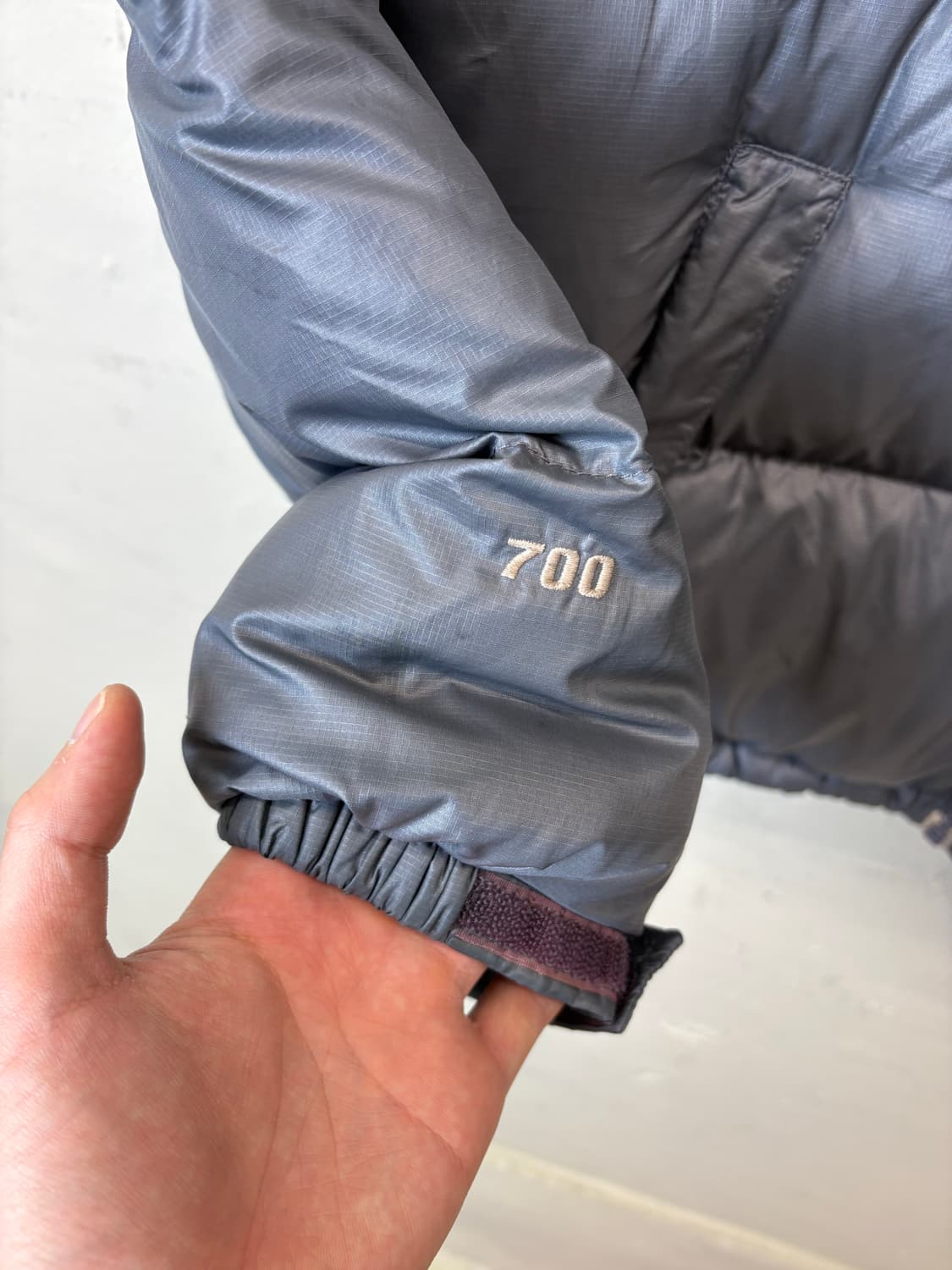 노스페이스 구형 눕시 패딩 그레이 상품이미지6