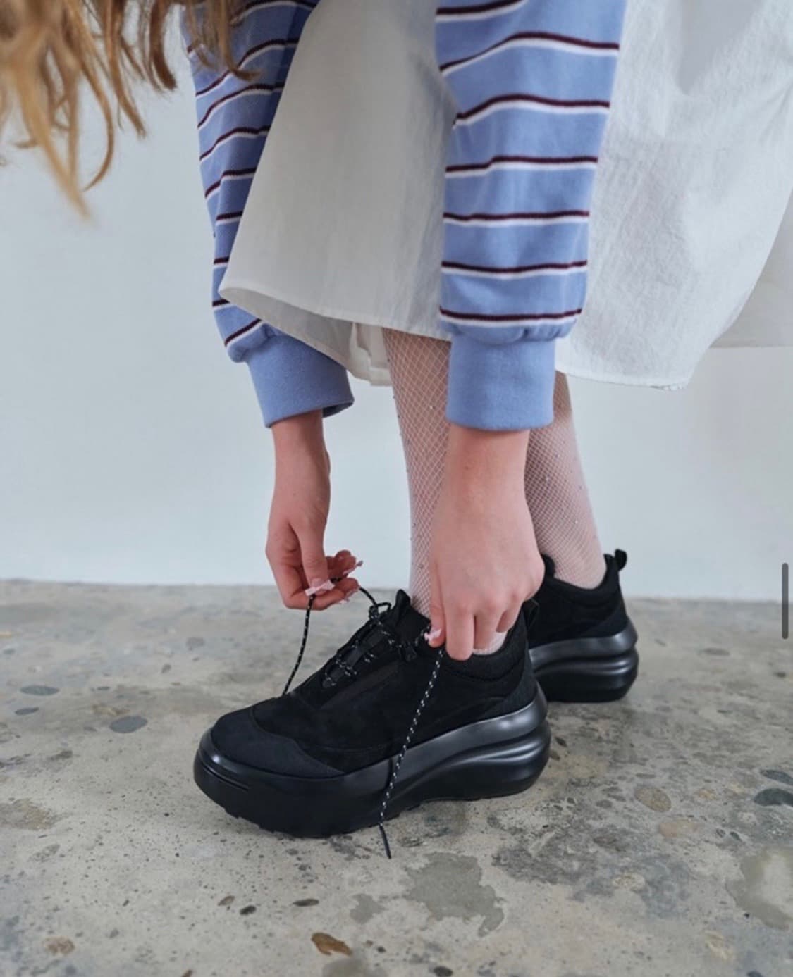 아카이브앱크x리본빛 플랫폼 스니커즈 상품이미지1