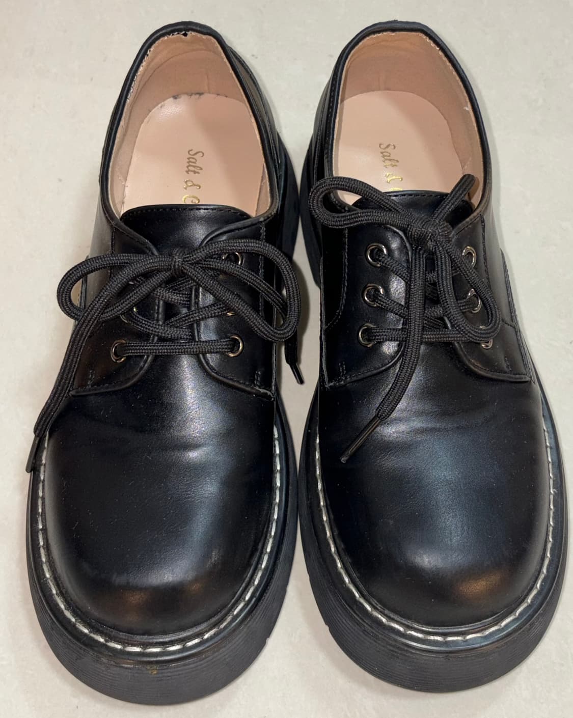 솔트앤초콜릿 라운드 토 스티치 레이스업 로퍼 상품이미지2