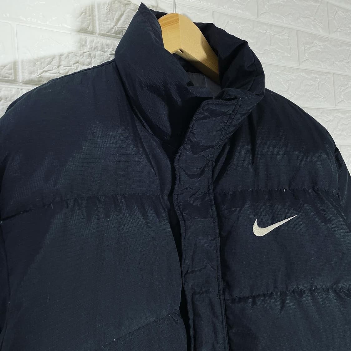 나이키 올드스쿨 스우시패딩 상품이미지2