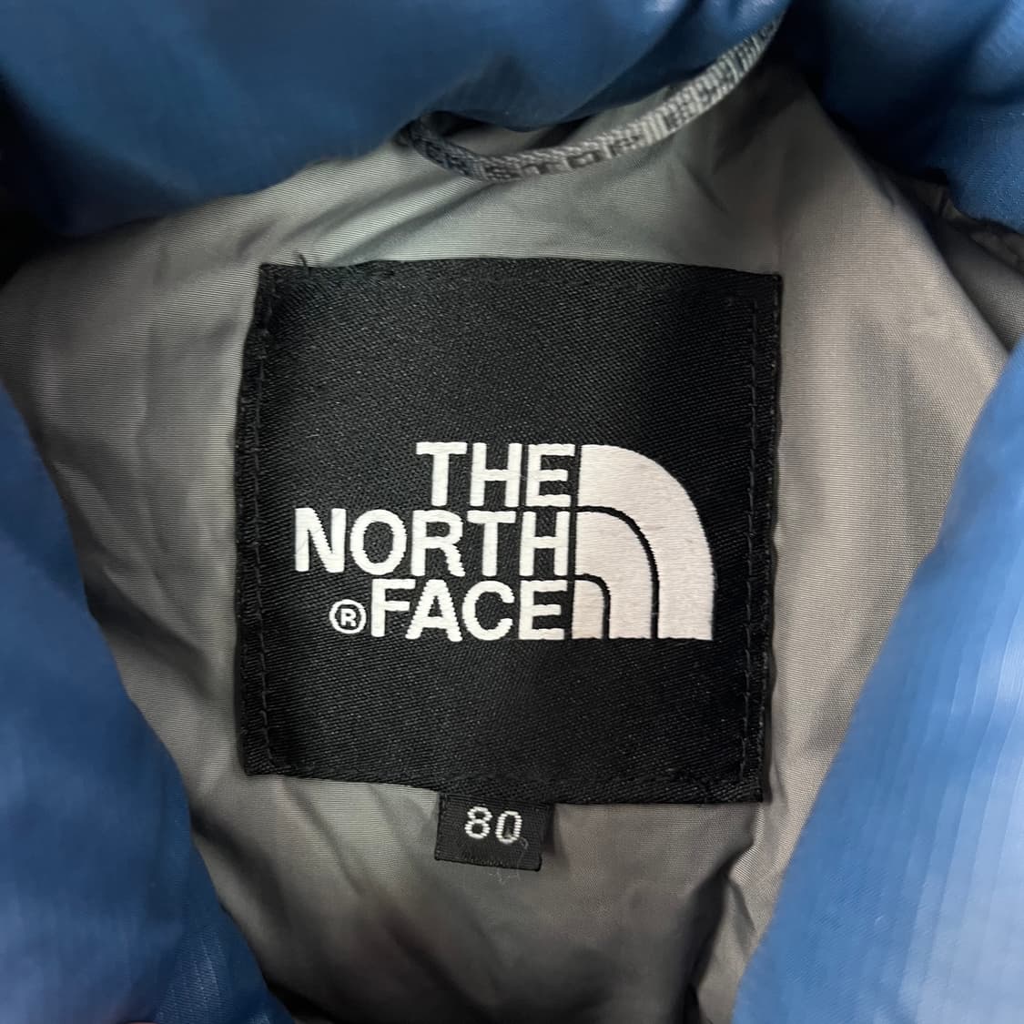 W90 노스페이스 1996 눕시700 블루 패딩 상품이미지3