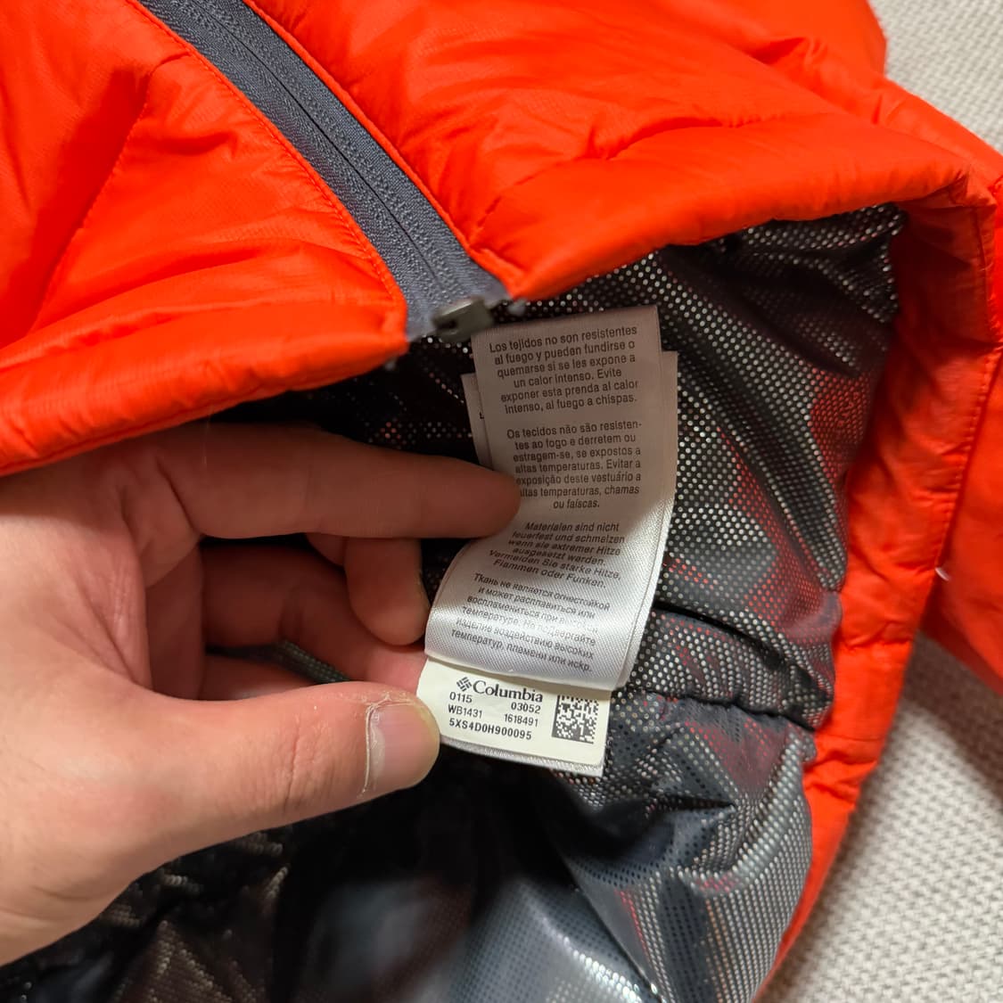 컬럼비아 550TD 경량패딩 상품이미지4