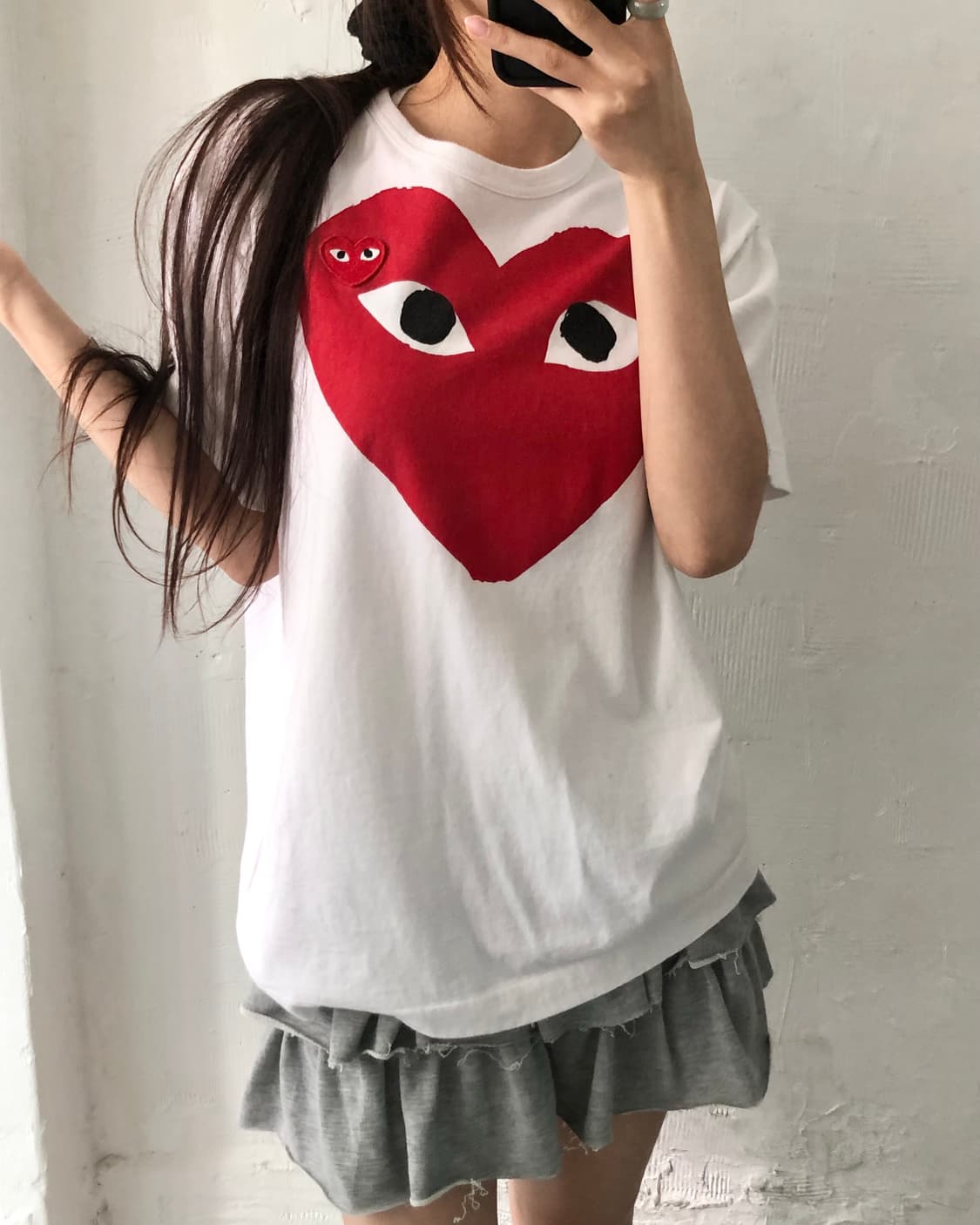 COMMEdesGARCONS 꼼데가르송 화이트컬러 레드 하트프린팅 티셔츠 상품이미지1