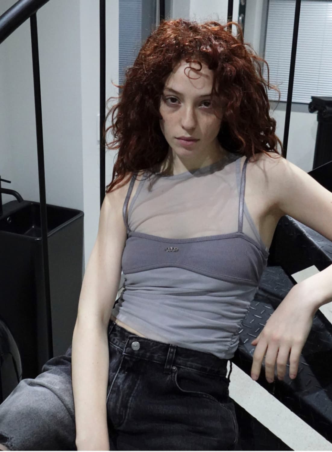 오도어 Ash sleeveless 상품이미지2