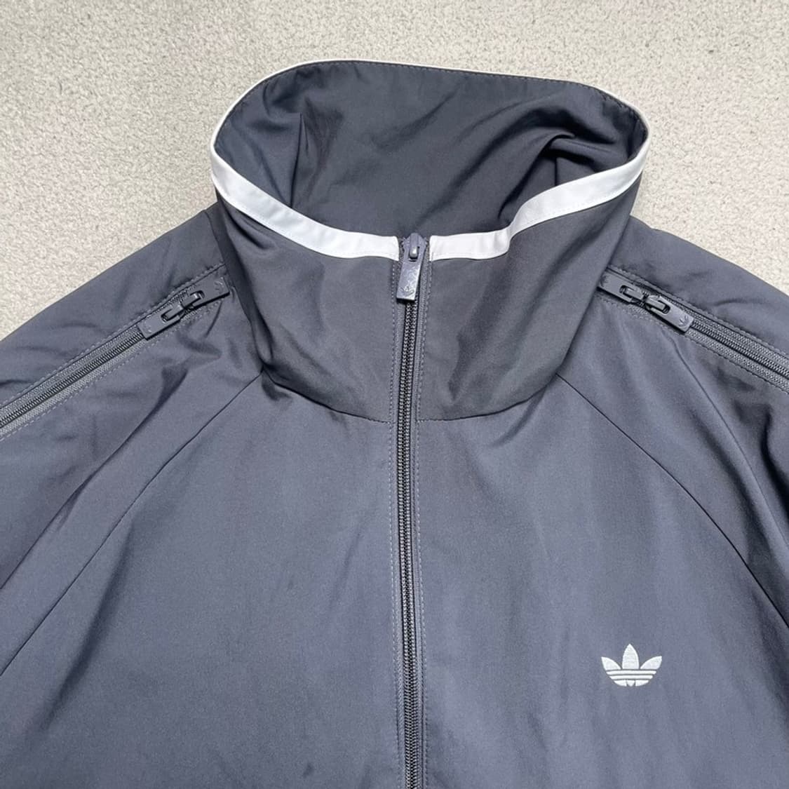 ADIDAS 아딜레니엄 트랙탑 그레이 XL 상품이미지2
