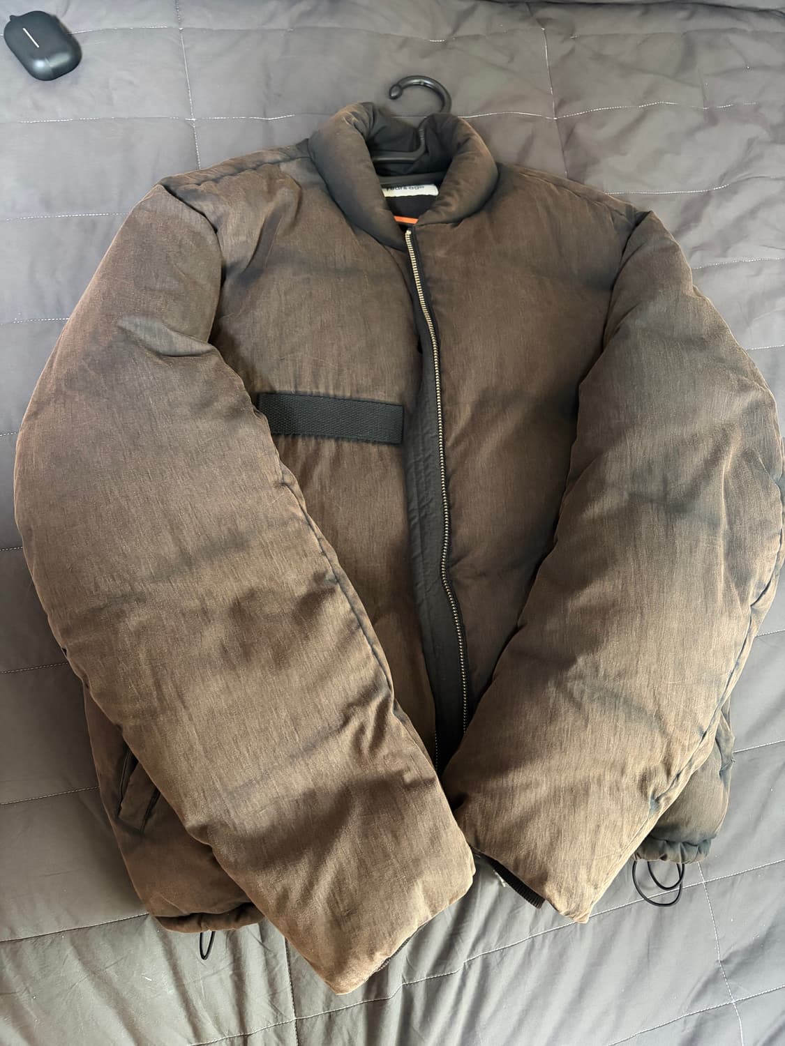 [2] 이얼즈어고 올드 이펙트 구스 다운 푸퍼 자켓 (더스티 블랙) 상품이미지1