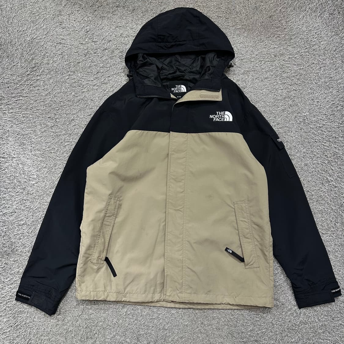 [95-100] 노스페이스 바람막이 상품이미지2