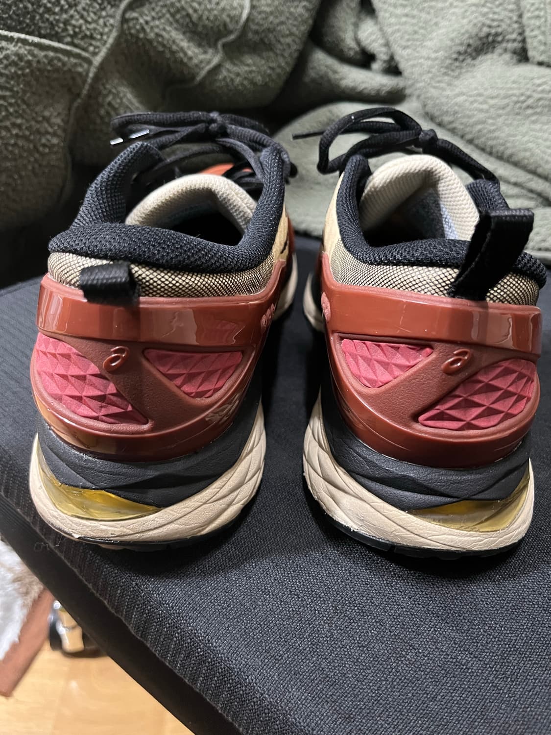 아식스 키코 젤델바 카라멜 265 상품이미지3