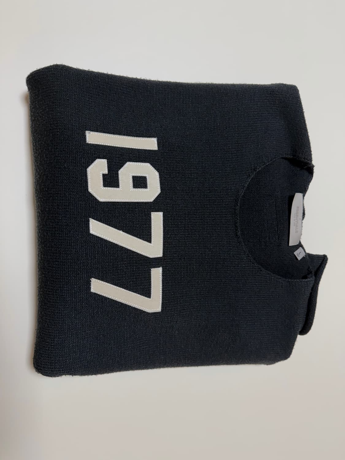 피어오브갓 에센셜 1977 로우 엣지 스웨터 아이언 L  상품이미지7