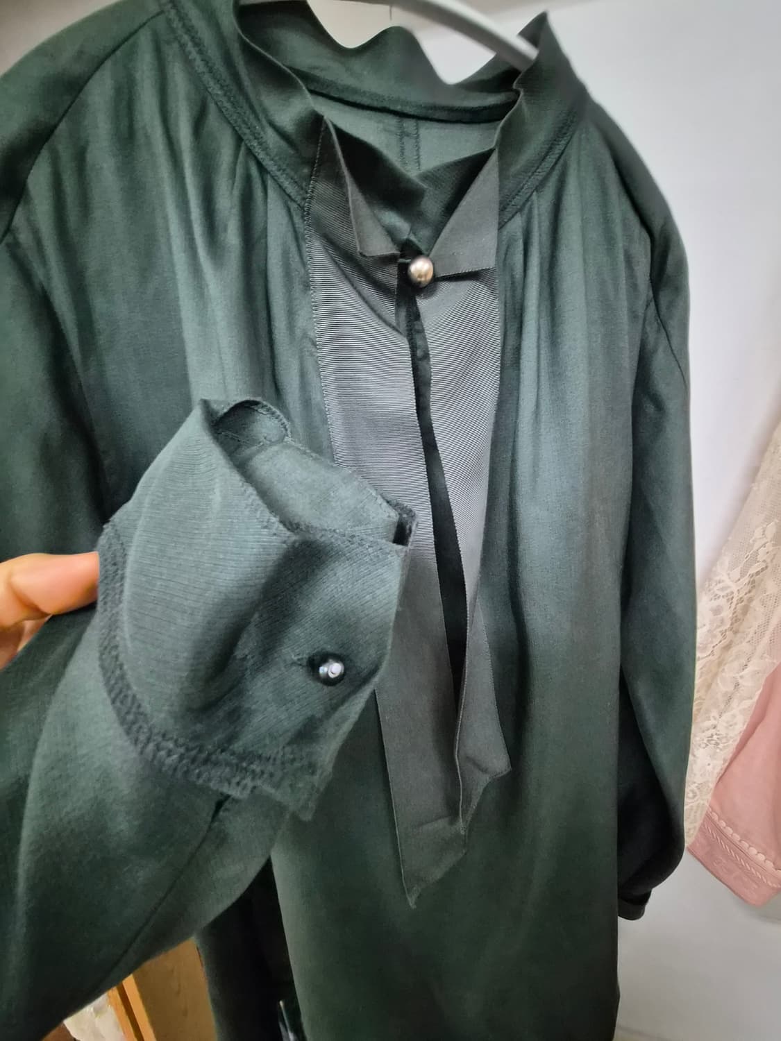 마인 실크 블라우스.lusso 언발 일러스트 스커트 상품이미지6