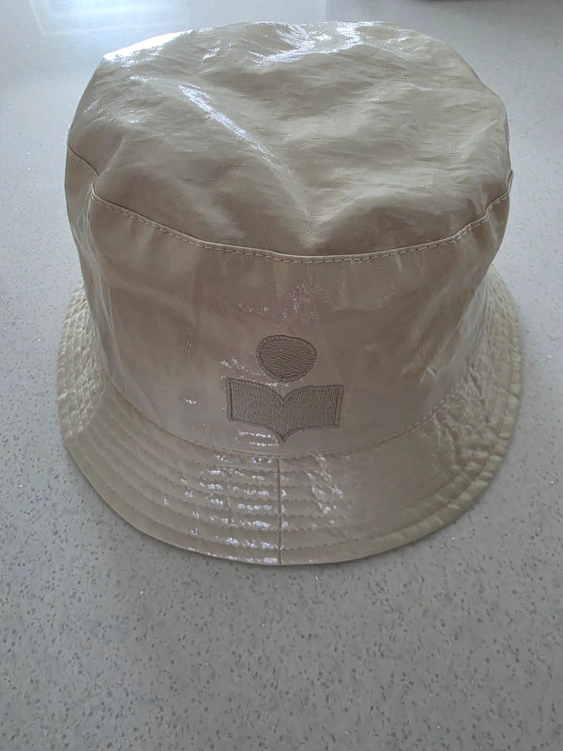 이자벨마랑 버킷햇 아이보리색상 새상품급 판매합니다! 상품이미지1