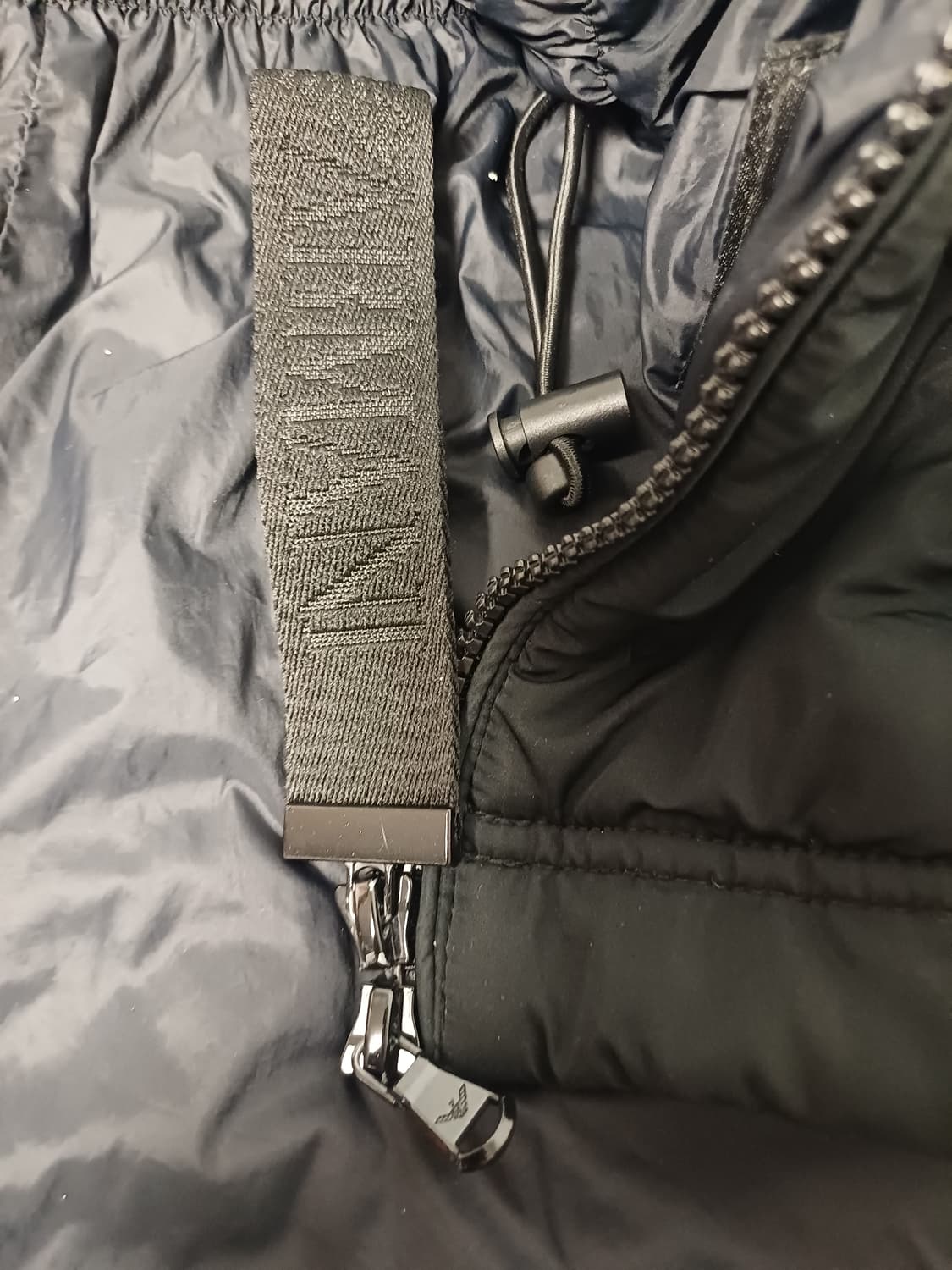 엠포리오 아르마니 여성 패딩 (IT44/국내66-77) 상품이미지7