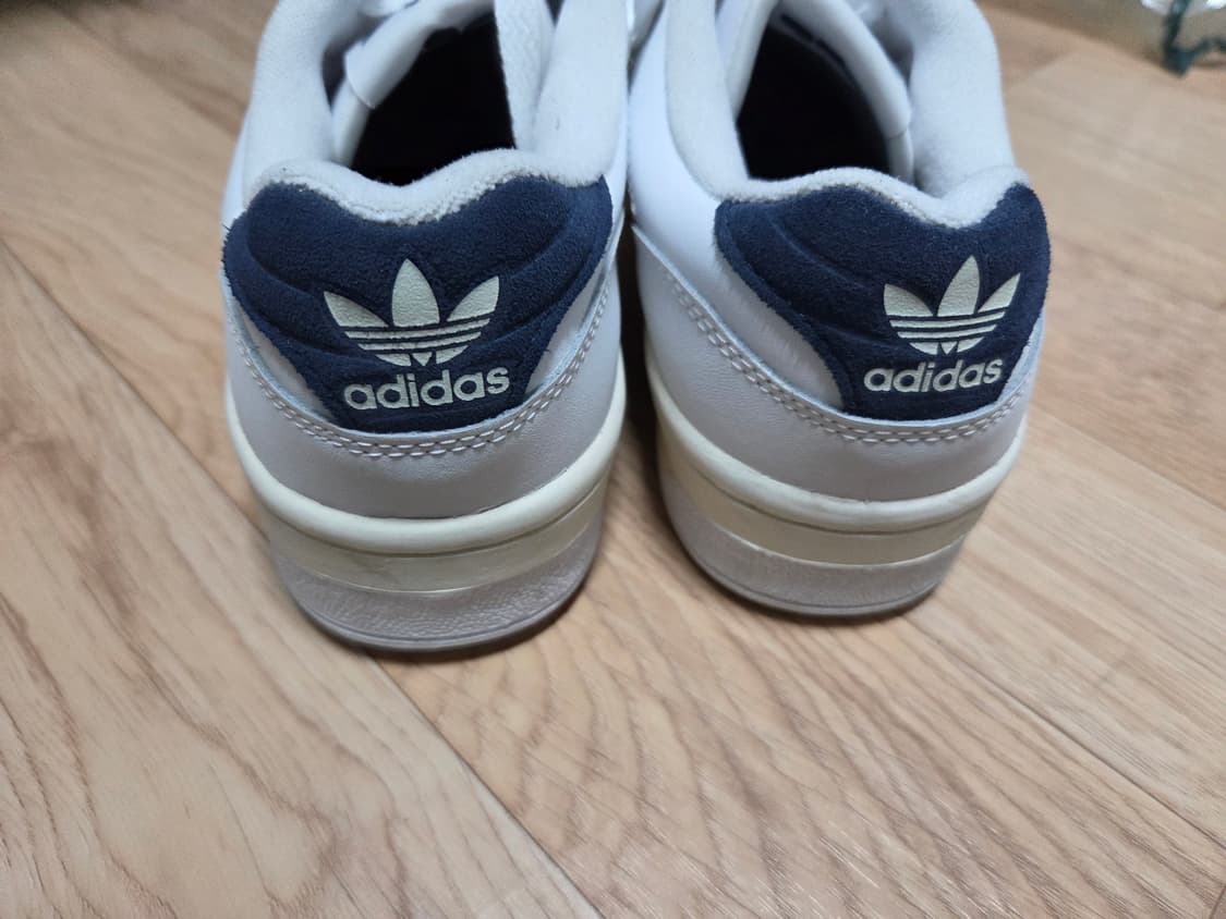 아디다스 라이벌리 로우 255 팝니다 상품이미지2