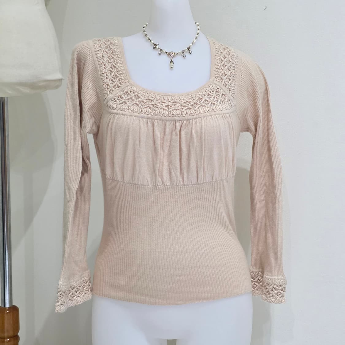 일본빈티지epoca)오트밀 하구미모리걸 로맨틱 딱붙니트골지짜임롱슬리브 상품이미지1