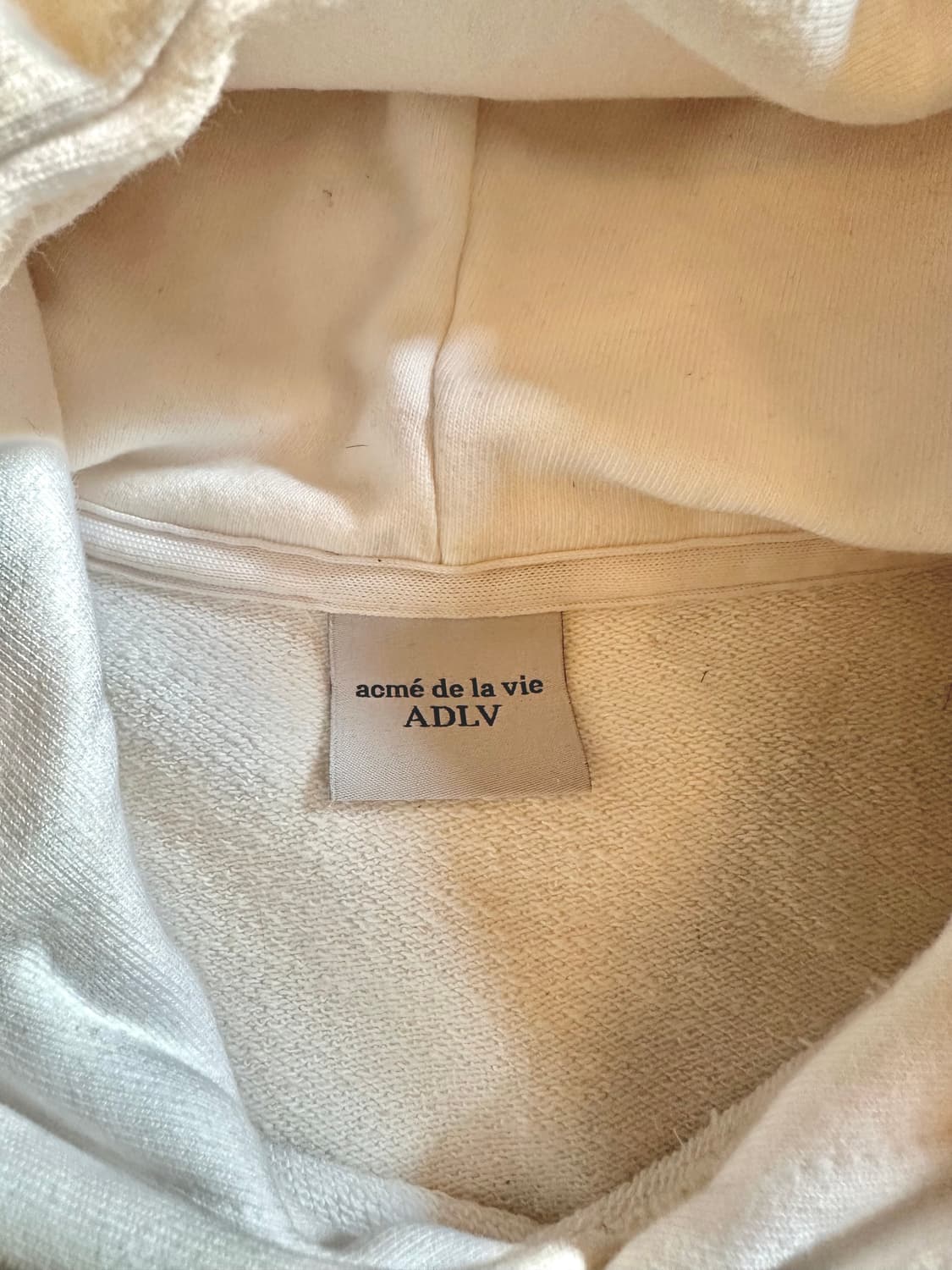 아크메드라비 화이트 후드 상품이미지3