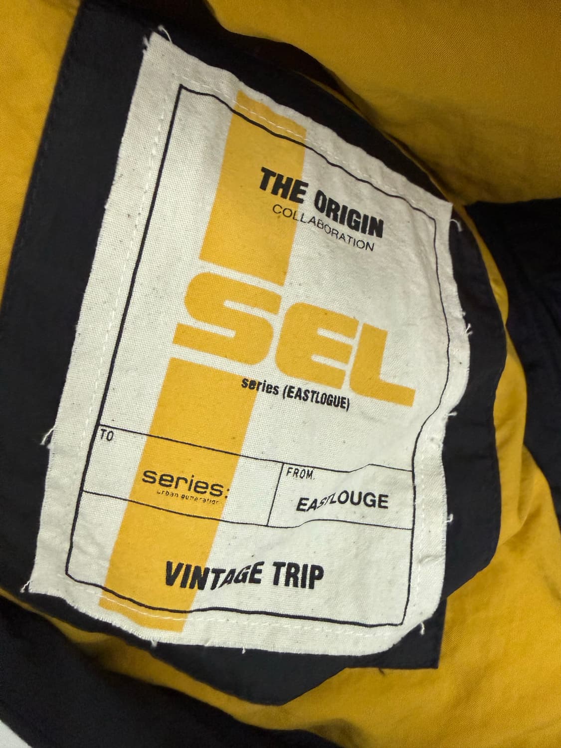 시리즈 x 이스트로그 헌터 점퍼 판매합니다 상품이미지4