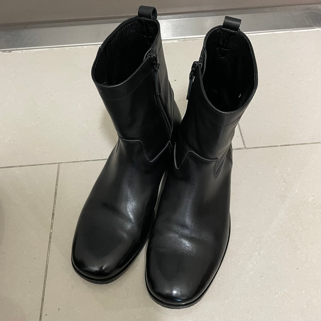 폴리테루 레더 부츠 반무광 1 사이즈 상품이미지1