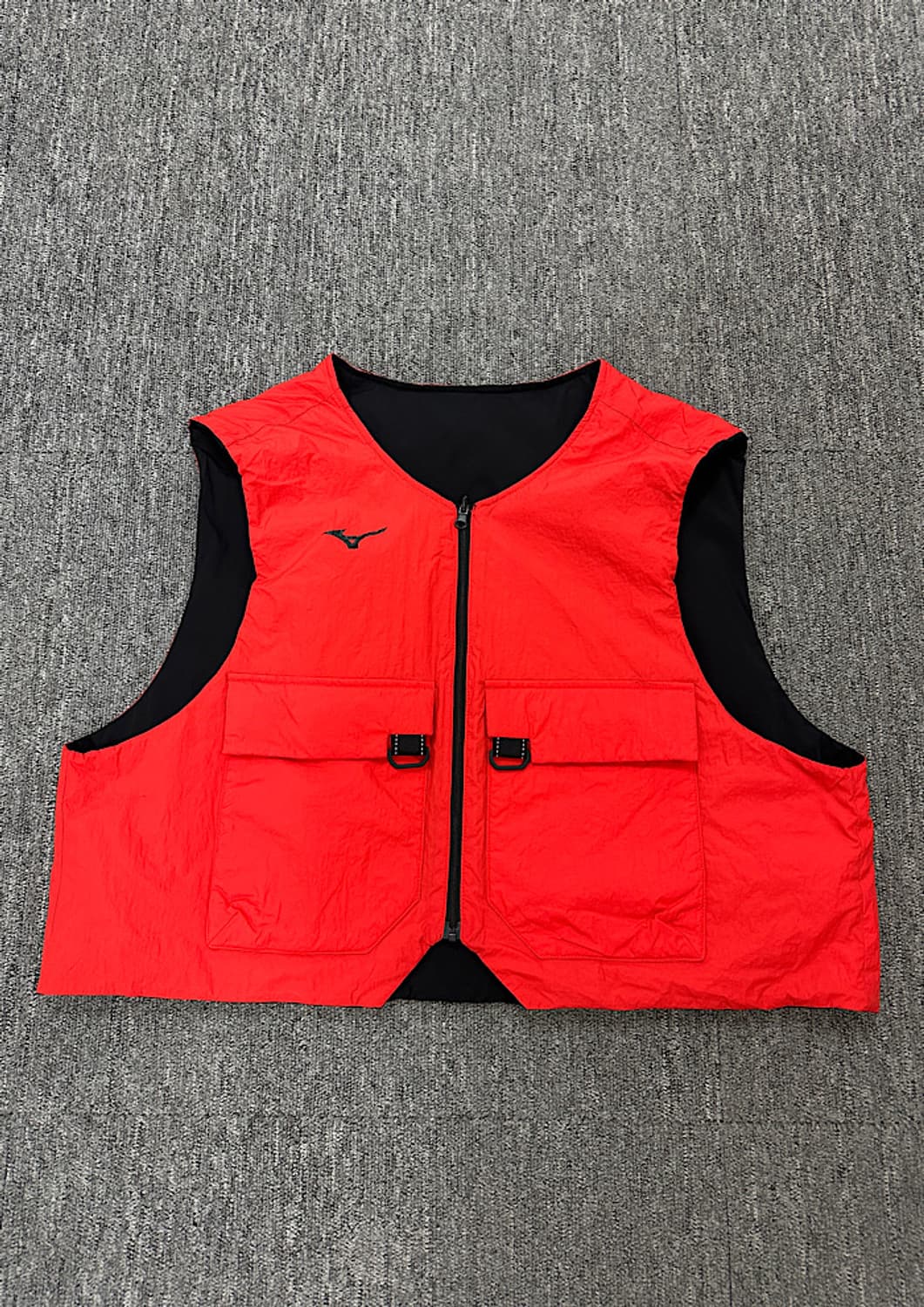 미즈노 크롭 양면 패딩 조끼  상품이미지3