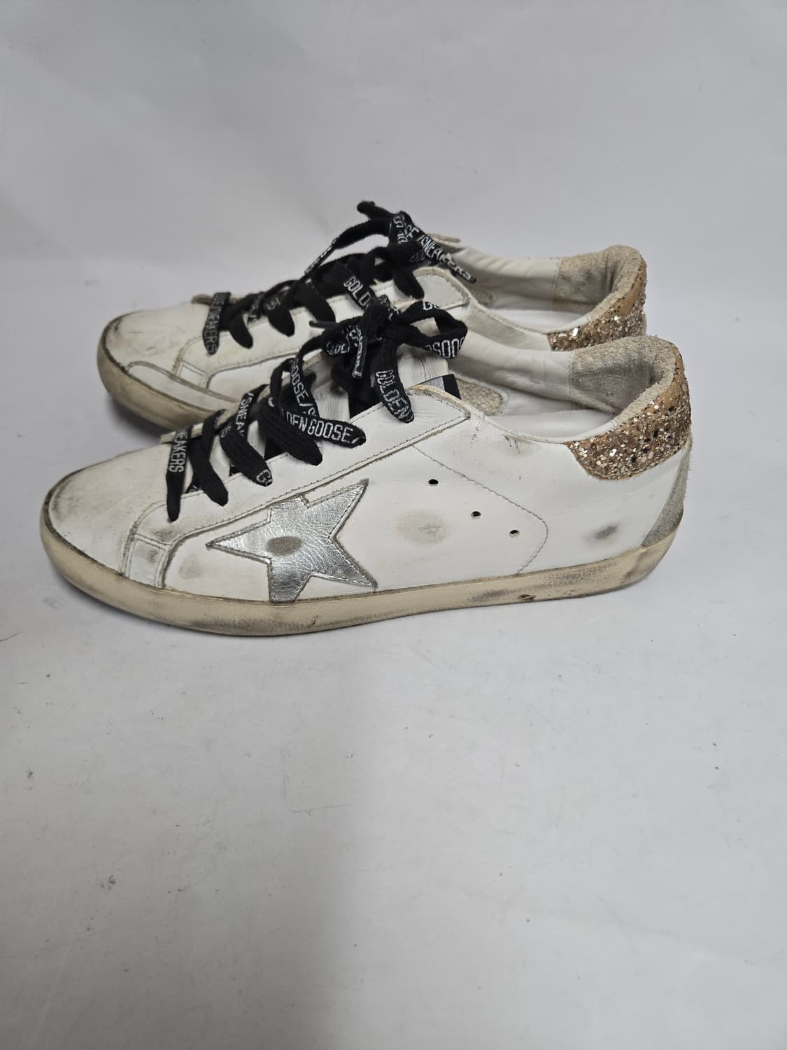 골든구스 슈퍼스타 스니커즈 화이트 실버 글리터 36 230 상품이미지3