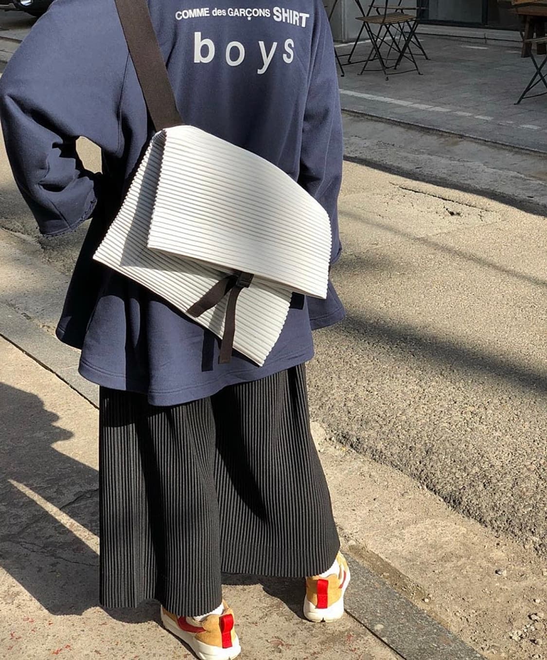 옴므플리세 플리츠 플릿 메신저백 상품이미지1