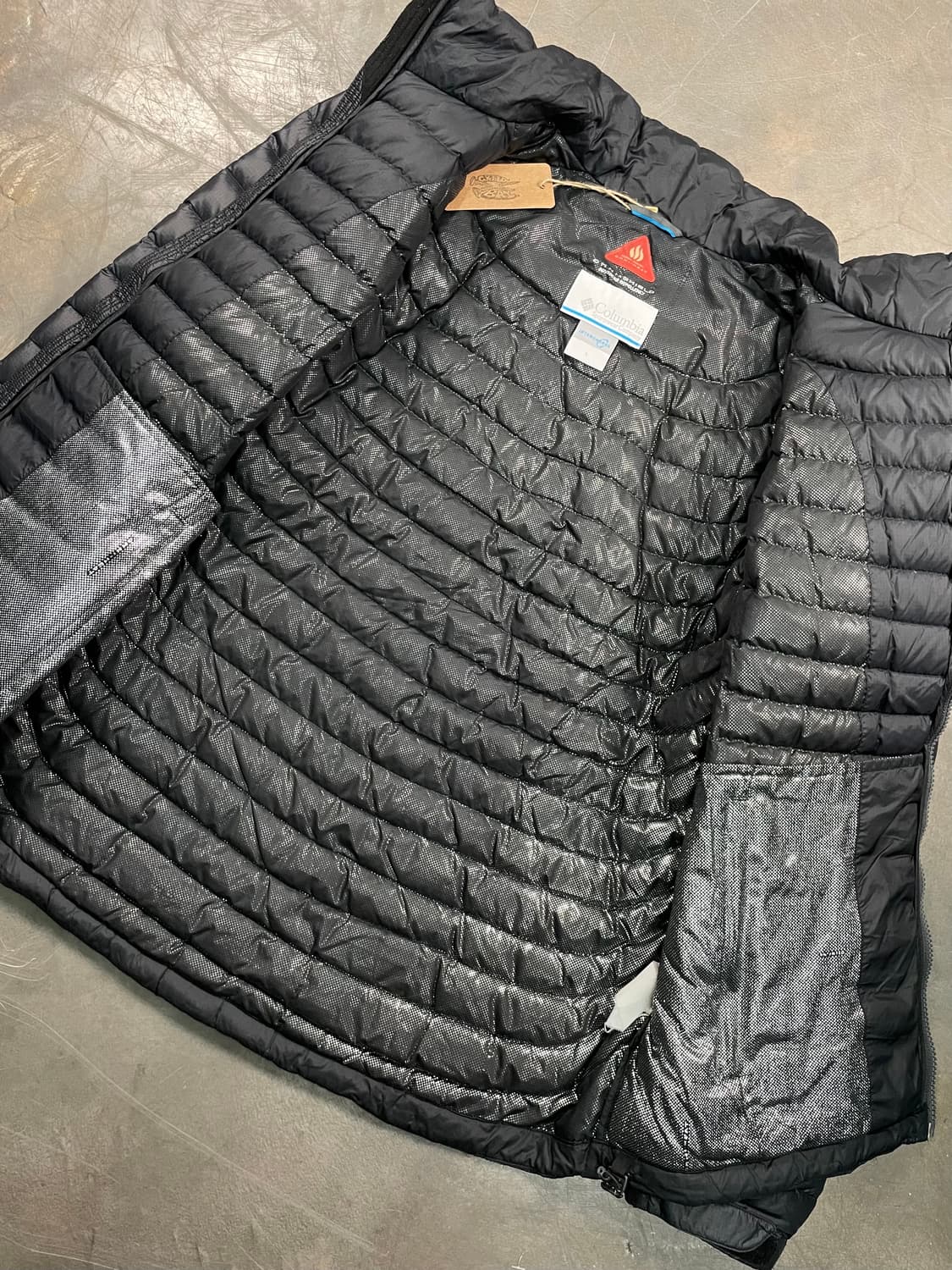 컬럼비아 경량 패딩 상품이미지4