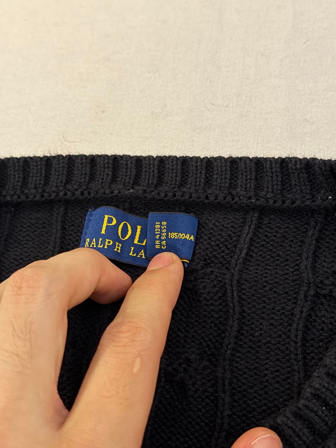 폴로 랄프로렌 신형 꽈배기 케이블 니트 블랙 상품이미지4